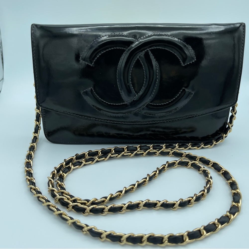 Chanel Wallet On Chain Black Patent Leather with Interlocking CC Logo